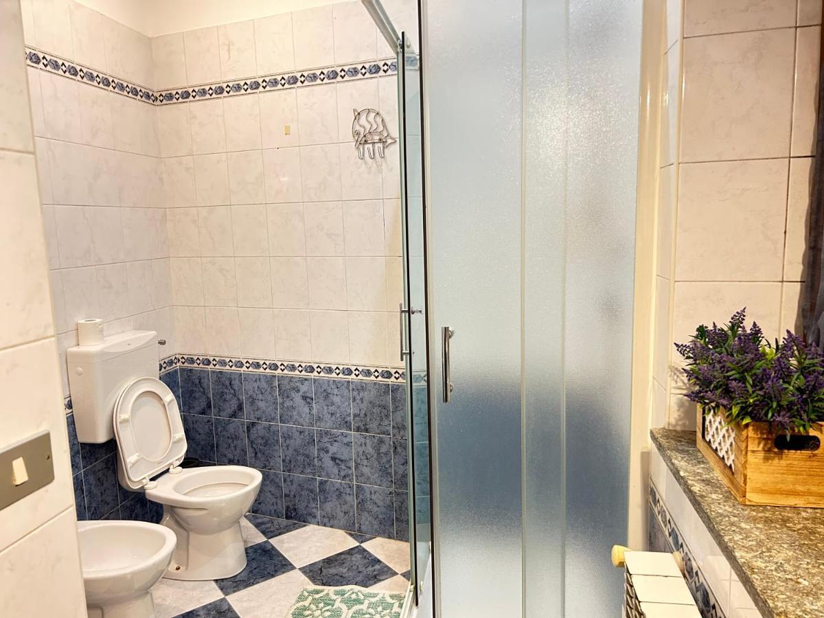Central Low Cost Turin Exteriör bild